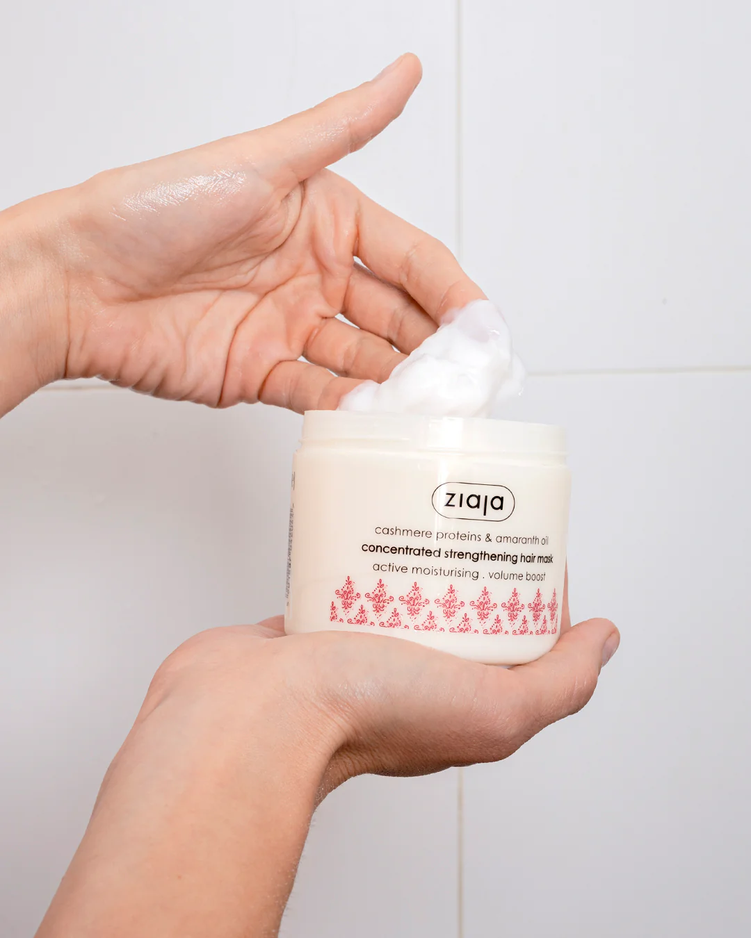 Ziaja Cashmere Proteins Concetrated Strengthening Hair Mask 200ml - Image 2
