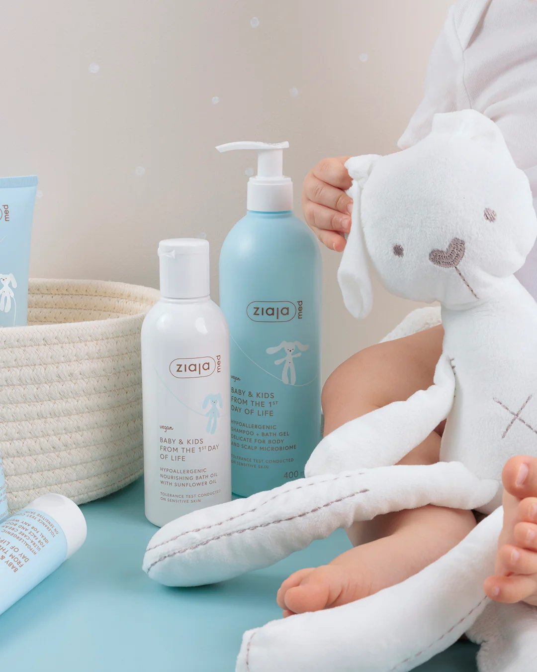Ziaja Med Baby & Kids Nourishing Bath Oil 200 ml - Image 3