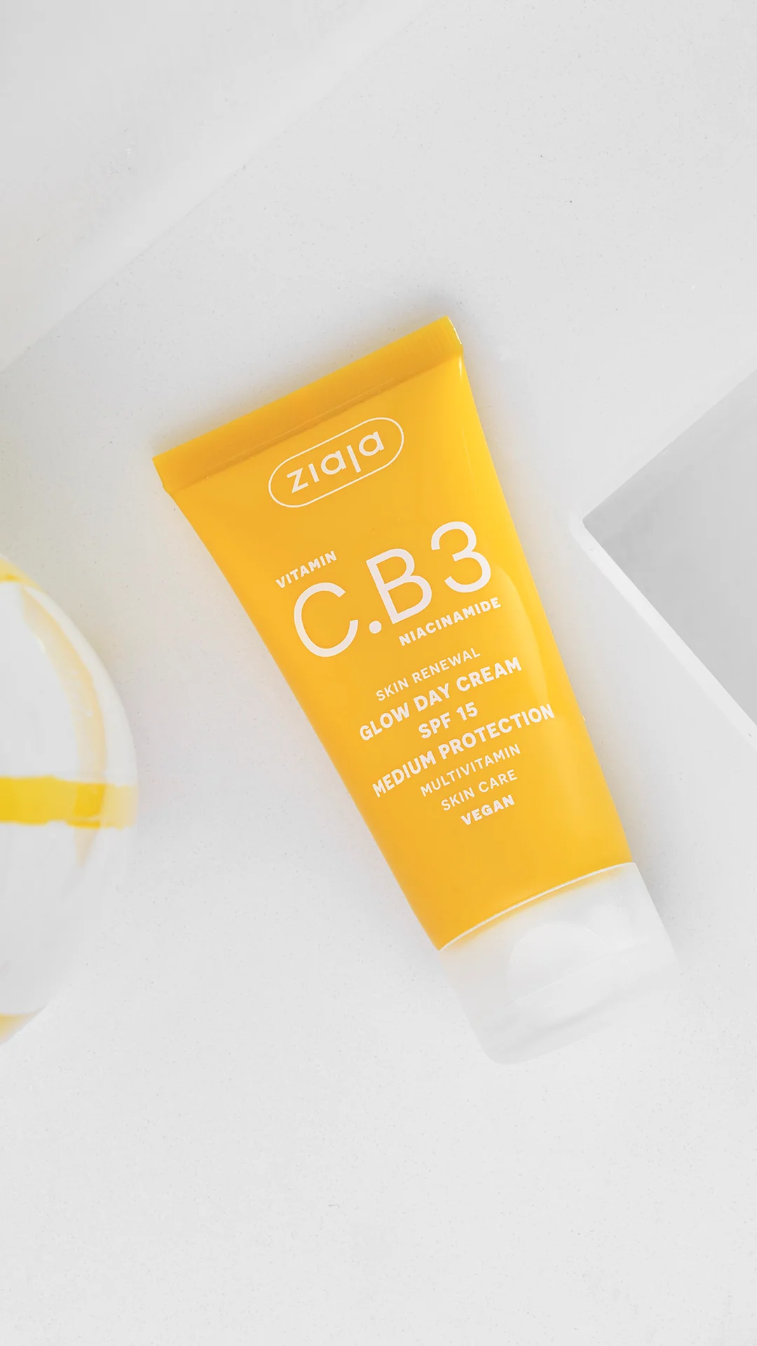 Ziaja Vitamin C.B3 Niacinamide Glow Day Cream Spf 15 50ml - Image 3